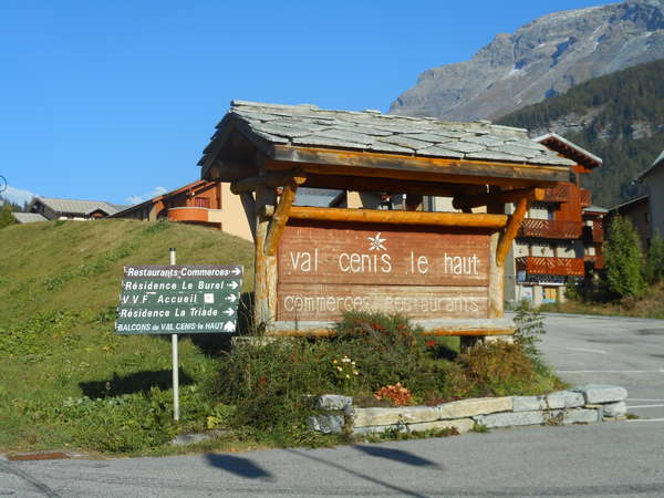 fichier 20181004_1657_002d1006_route_lanslevillard_panneau-0.jpg