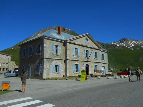 fichier 20180627_1009_002d1091_route_col_lautaret_maison-0.jpg