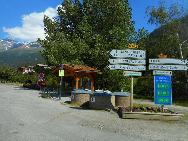 fichier 20180627_1630_d902_route_lanslebourg_panneau-0.jpg