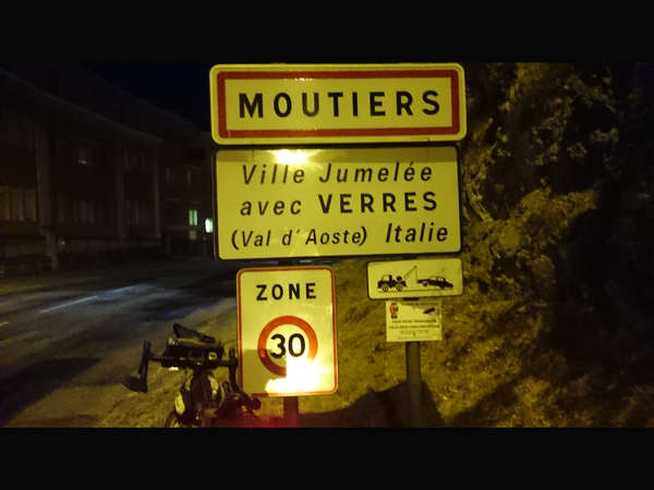 fichier 20180627_2357_d1090_route_moutiers_panneau_resized-0.jpg