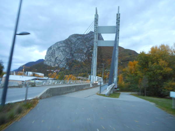 fichier 20181111_0834_003pc_route_pont_oxford-0.jpg