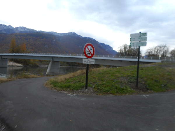 fichier 20181111_0923_002pc_route_pont_de_saint_quentin-0.jpg