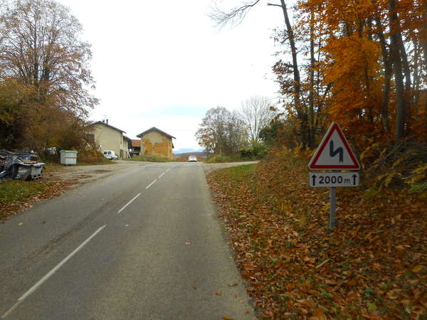 fichier 20181111_1546_001d156_route_les_bois_de_la_cour_panneau-0.jpg