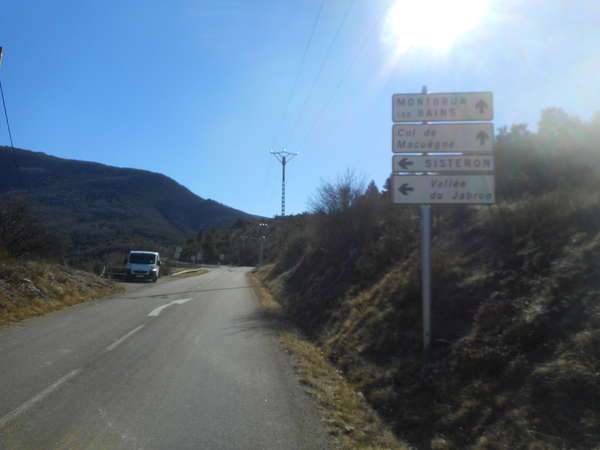 fichier 20190227_1424_d542_route_panneau-0.jpg