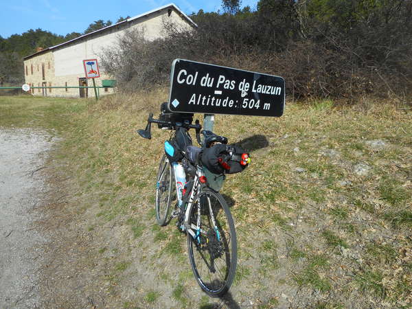 fichier 20190228_1121_002d136_route_col_du_pas_de_lauzun_panneau_velo_jpb-0.jpg