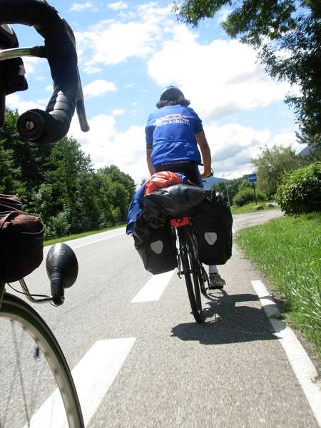 fichier 20080714_1340_d925_route_cyclos_randonneurs_bernhard-0.jpg