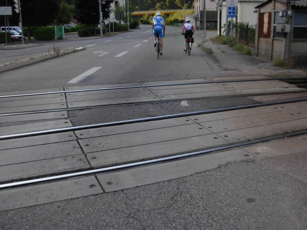 BRA 2009 - Qui le fait ? Des conseils ? - Page 2 20090712_0716_001d1091_route_rails-g