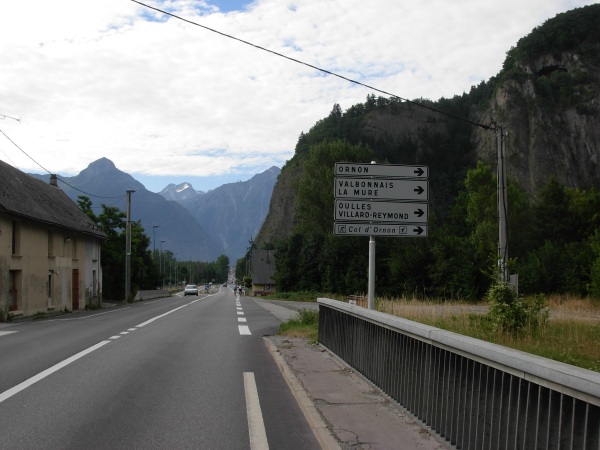 BRA 2009 - Qui le fait ? Des conseils ? - Page 2 20090712_0905_d1091_route_la_paute_panneau-g